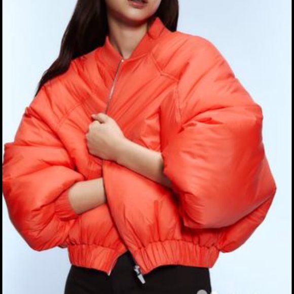 Zara Oversized Puffer Bomber Jacket 